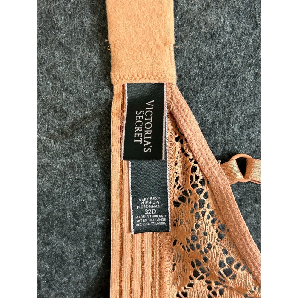 Victoria Secret Size 32D Very Sexy Push-Up Peach‎ Lace Push Up Bra - Picture 6 of 7